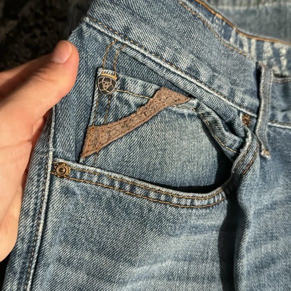 Men’s Ariat Jeans - Picture 8 of 8